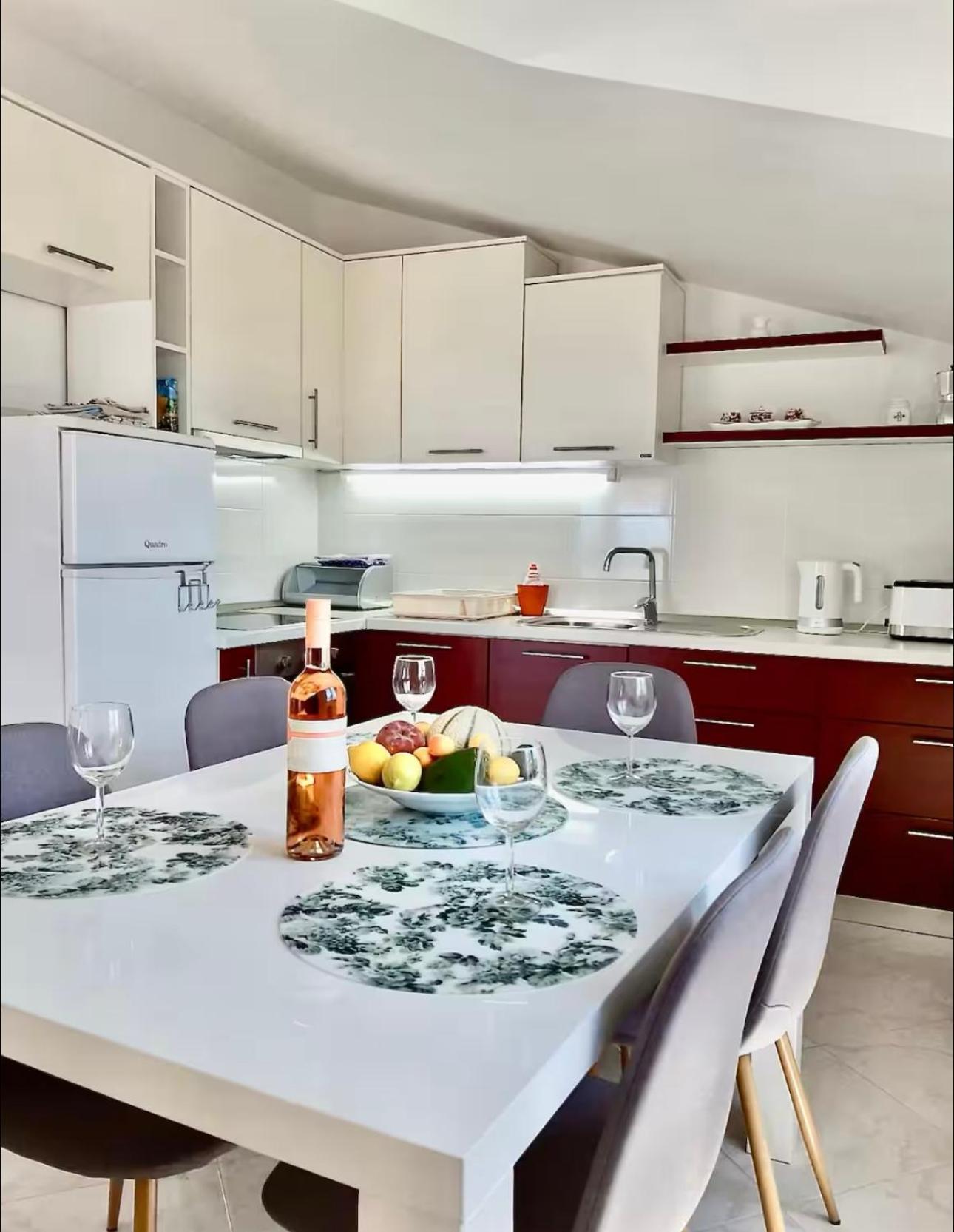 Apartmani Attila Трогир Экстерьер фото