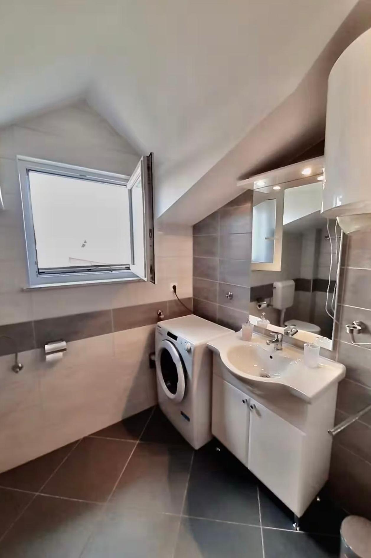 Apartmani Attila Трогир Экстерьер фото